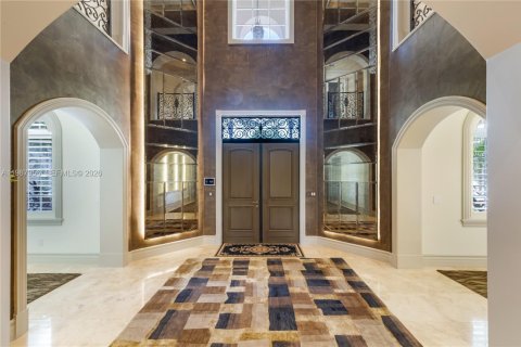 Купить виллу или дом в Корал-Гейблс, Флорида 9 спален, 928.74м2, № 2050617 - фото 3