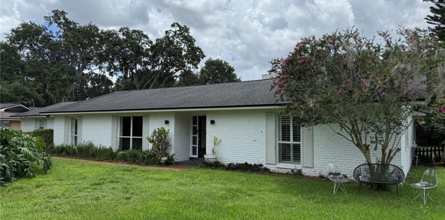 House in Belle Isle, Florida 4 bedrooms, 235.6 sq.m. № 1812584
