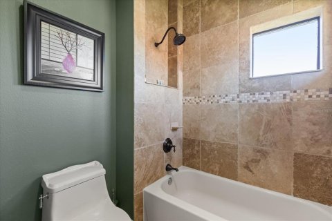Villa ou maison à vendre à Mount Dora, Floride: 4 chambres, 407.38 m2 № 1755583 - photo 13