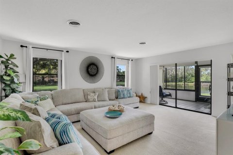 Condo in Saint Petersburg, Florida, 2 bedrooms  № 1884396 - photo 19