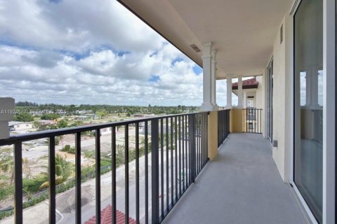 Apartment in Sweetwater, Florida 2 bedrooms, 479.75 sq.m. № 1982942 - photo 19