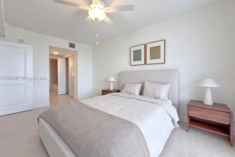 Apartment in Sweetwater, Florida 2 bedrooms, 479.75 sq.m. № 1982942 - photo 10