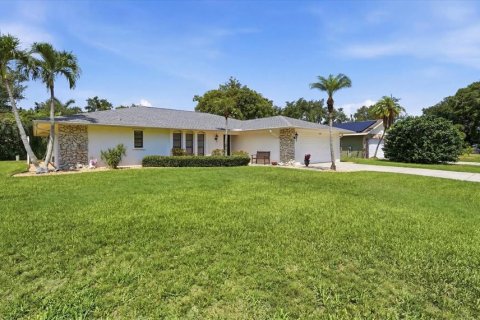 House in Bradenton, Florida 3 bedrooms, 198.81 sq.m. № 2235432 - photo 9