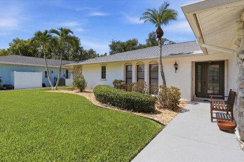 House in Bradenton, Florida 3 bedrooms, 198.81 sq.m. № 2235432 - photo 11
