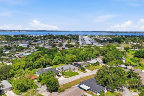 House in Bradenton, Florida 3 bedrooms, 198.81 sq.m. № 2235432 - photo 5