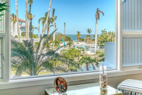 Condominio en alquiler en Longboat Key, Florida, 3 dormitorios, 222.41 m2 № 1918144 - foto 12
