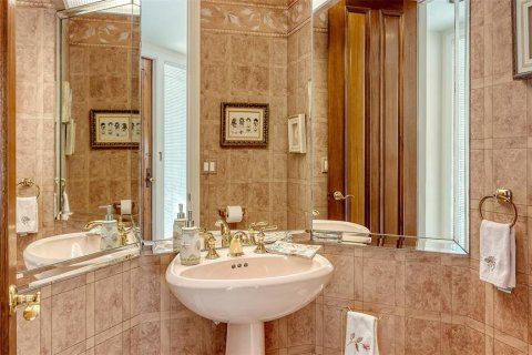 Condominio en alquiler en Longboat Key, Florida, 3 dormitorios, 222.41 m2 № 1918144 - foto 23