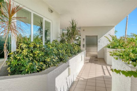 Condominio en alquiler en Longboat Key, Florida, 3 dormitorios, 222.41 m2 № 1918144 - foto 4