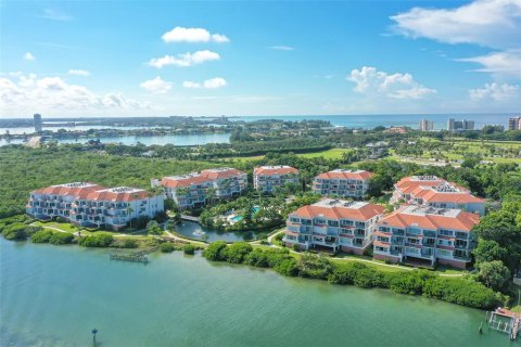 Condominio en alquiler en Longboat Key, Florida, 3 dormitorios, 222.41 m2 № 1918144 - foto 1