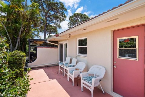 Copropriété à vendre à Sarasota, Floride: 2 chambres, 93.65 m2 № 2122883 - photo 21