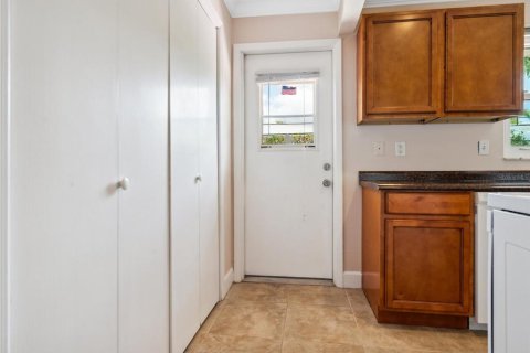 Copropriété à vendre à Sarasota, Floride: 2 chambres, 93.65 m2 № 2122883 - photo 12