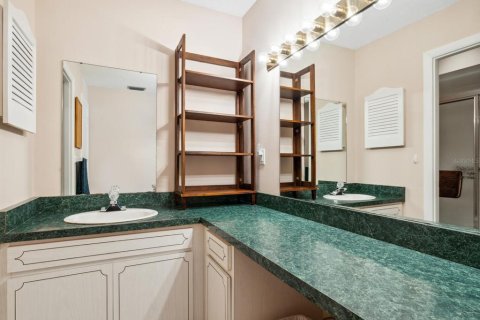 Copropriété à vendre à Sarasota, Floride: 2 chambres, 93.65 m2 № 2122883 - photo 16