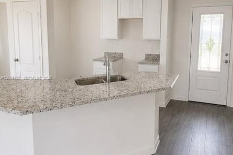Villa ou maison à louer à St. Lucie, Floride: 3 chambres, 143.26 m2 № 2304836 - photo 15