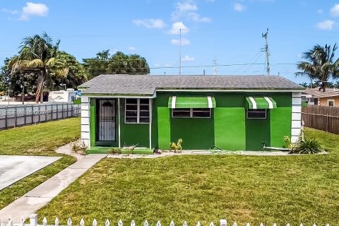 Villa ou maison à Miami Gardens, Floride 3 chambres, 85.01 m2 № 2089577