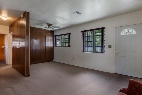 Villa ou maison à vendre à Miami Gardens, Floride: 3 chambres, 85.01 m2 № 2089577 - photo 5