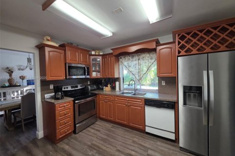 Купить виллу или дом в Майами, Флорида 4 спальни, 170.57м2, № 1954006 - фото 17