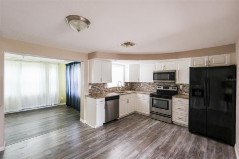 Casa en alquiler en Holiday, Florida, 3 dormitorios, 114.08 m2 № 1919767 - foto 3