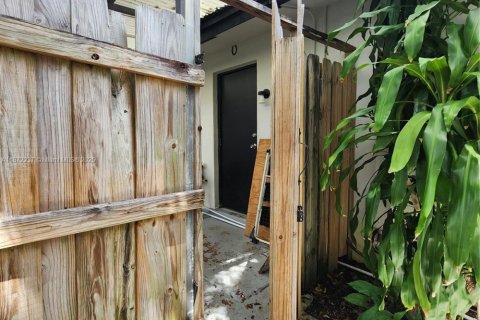 Villa ou maison à louer à Lighthouse Point, Floride: 3 chambres № 1926277 - photo 14