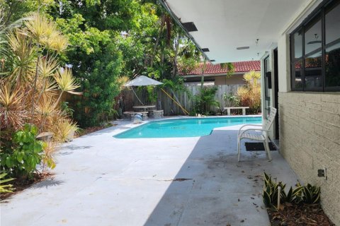 Villa ou maison à louer à Lighthouse Point, Floride: 3 chambres № 1926277 - photo 4