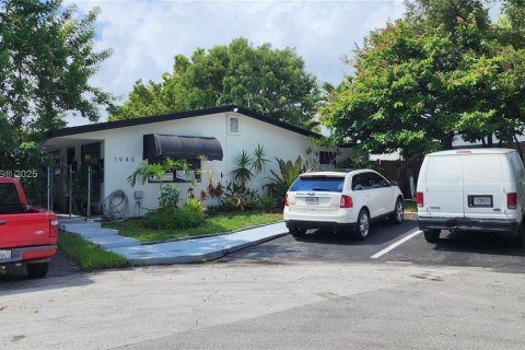 Villa ou maison à louer à Lighthouse Point, Floride: 3 chambres № 1926277 - photo 2