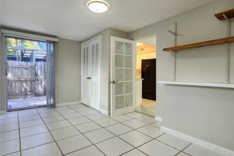 Villa ou maison à louer à Lighthouse Point, Floride: 3 chambres № 1926277 - photo 21