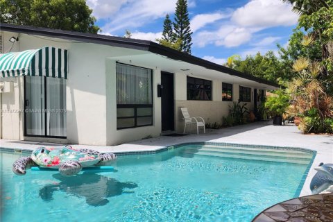 Villa ou maison à louer à Lighthouse Point, Floride: 3 chambres № 1926277 - photo 20