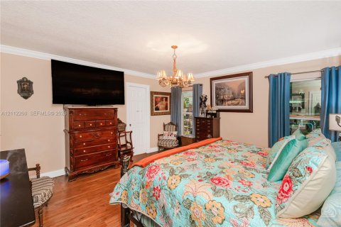 Villa ou maison à vendre à Plantation, Floride: 4 chambres, 205.31 m2 № 2432230 - photo 28