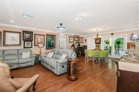 Villa ou maison à vendre à Plantation, Floride: 4 chambres, 205.31 m2 № 2432230 - photo 11