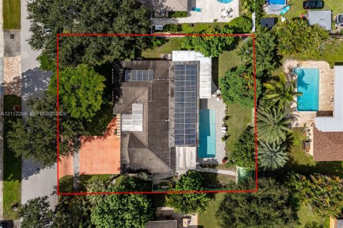 Villa ou maison à vendre à Plantation, Floride: 4 chambres, 205.31 m2 № 2432230 - photo 8
