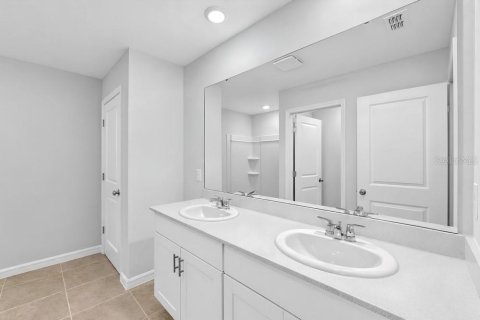 Villa ou maison à vendre à Kissimmee, Floride: 3 chambres, 171.87 m2 № 2413569 - photo 4