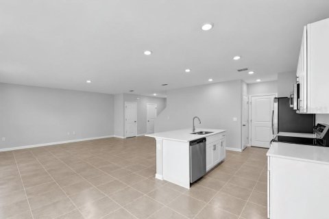 Villa ou maison à vendre à Kissimmee, Floride: 3 chambres, 171.87 m2 № 2413569 - photo 7