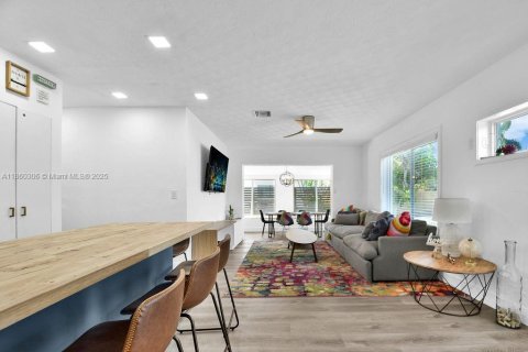 House in Fort Lauderdale, Florida 4 bedrooms, 193.42 sq.m. № 1887732 - photo 24
