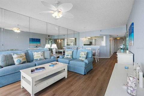 Condominio en venta en Saint Petersburg, Florida, 2 dormitorios, 117.52 m2 № 2421901 - foto 11