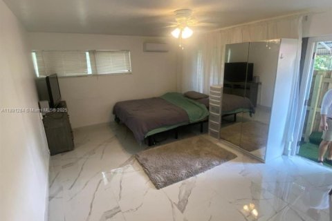 Снять в аренду виллу или дом в Холливуд, Флорида 241.08м2, № 1943757 - фото 8