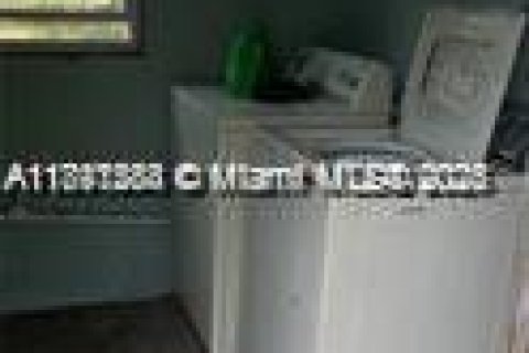 Снять в аренду виллу или дом в Холливуд, Флорида 241.08м2, № 1943757 - фото 14