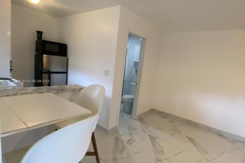 Снять в аренду виллу или дом в Холливуд, Флорида 241.08м2, № 1943757 - фото 10