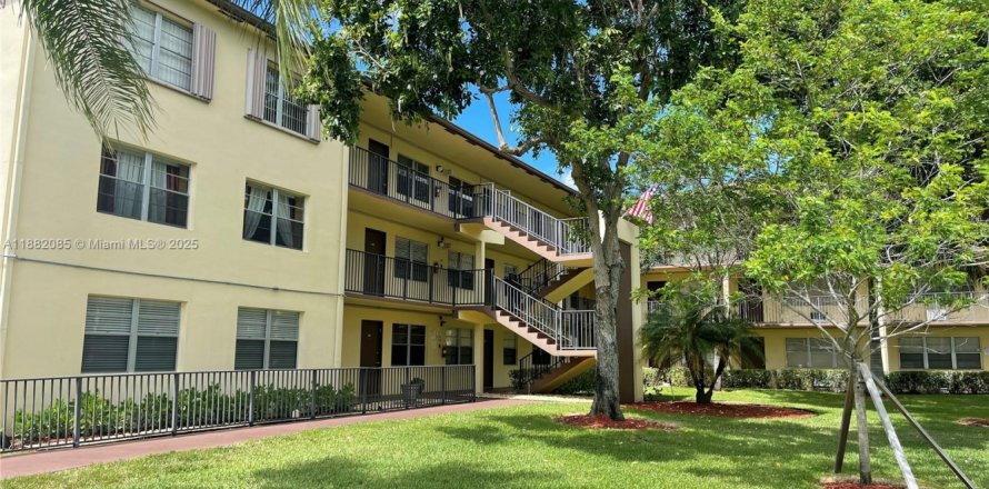 Condo à Pembroke Pines, Floride, 2 chambres  № 1977820