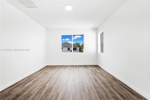 Touwnhouse à vendre à Miami, Floride: 5 chambres № 2046332 - photo 29