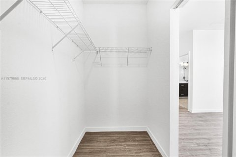 Touwnhouse à vendre à Miami, Floride: 5 chambres № 2046332 - photo 28