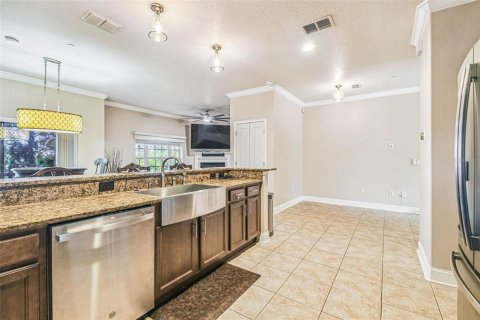 Touwnhouse à vendre à New Port Richey, Floride: 3 chambres, 197.14 m2 № 1884895 - photo 10