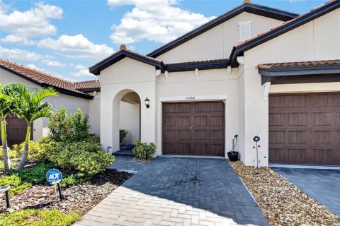 House in Wimauma, Florida 2 bedrooms, 129.6 sq.m. № 2310317 - photo 3