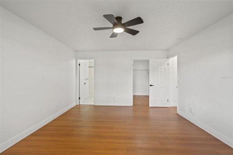 Villa ou maison à vendre à Zephyrhills, Floride: 3 chambres, 154.5 m2 № 2353528 - photo 24