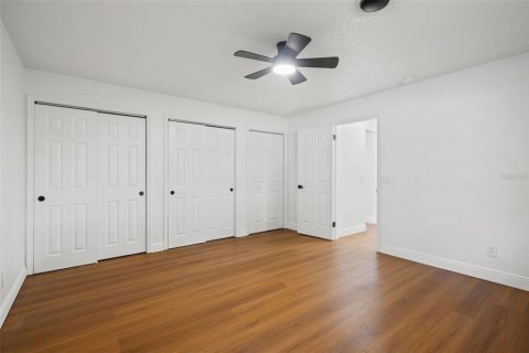Villa ou maison à vendre à Zephyrhills, Floride: 3 chambres, 154.5 m2 № 2353528 - photo 23