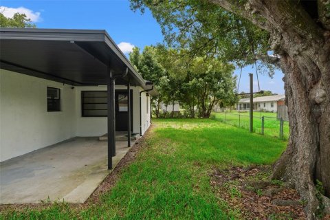 Villa ou maison à vendre à Zephyrhills, Floride: 3 chambres, 154.5 m2 № 2353528 - photo 27