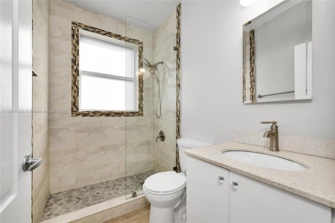 Villa ou maison à vendre à Palmetto Bay, Floride: 3 chambres, 111.11 m2 № 1972263 - photo 20