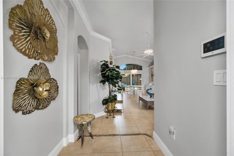 Villa ou maison à vendre à Palmetto Bay, Floride: 3 chambres, 111.11 m2 № 1972263 - photo 4