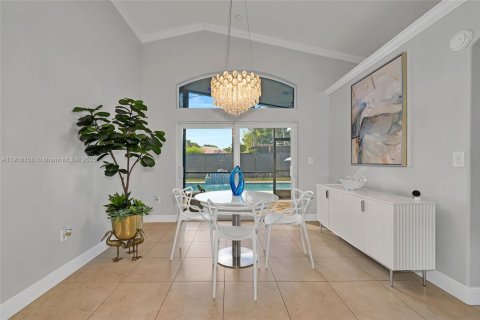 Villa ou maison à vendre à Palmetto Bay, Floride: 3 chambres, 111.11 m2 № 1972263 - photo 8