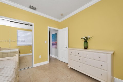 Villa ou maison à vendre à Palmetto Bay, Floride: 3 chambres, 111.11 m2 № 1972263 - photo 18