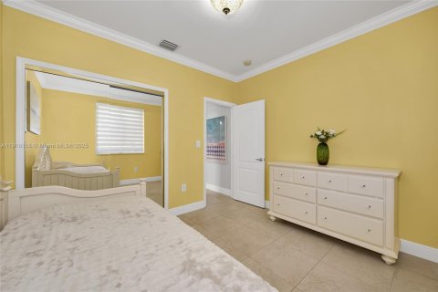 Villa ou maison à vendre à Palmetto Bay, Floride: 3 chambres, 111.11 m2 № 1972263 - photo 19