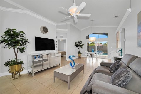 Villa ou maison à vendre à Palmetto Bay, Floride: 3 chambres, 111.11 m2 № 1972263 - photo 6